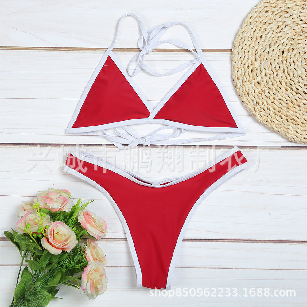 Sexy Frauen Red Bikini für das ultimative Strandvertrauen