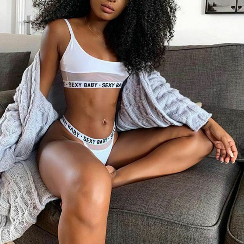 OpenWork Letter Split Bikini voor vetgedrukte mode -statement