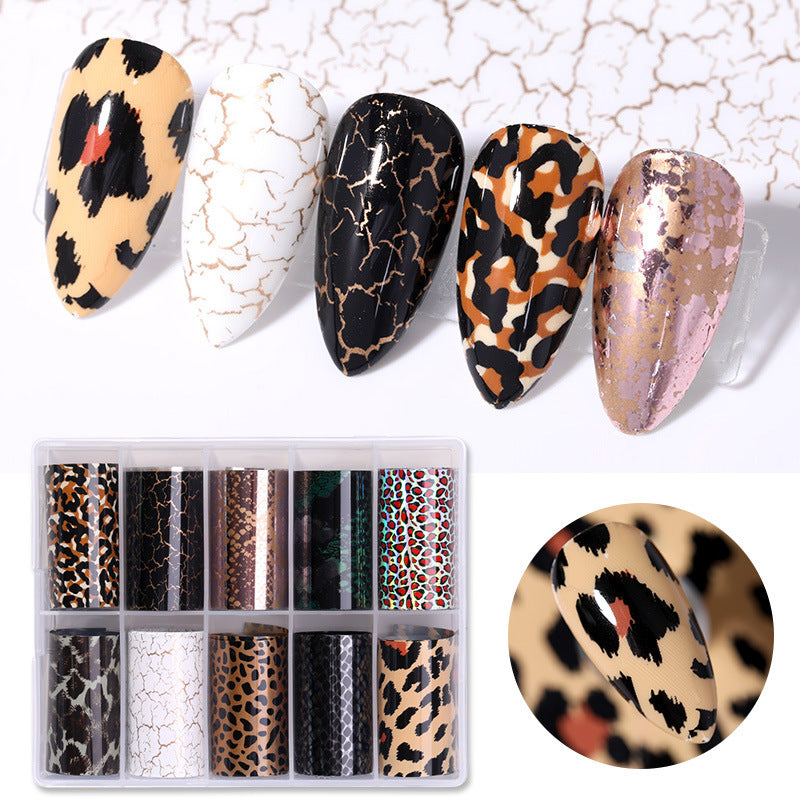 Dames nagelstickers in dierenprint en natuurlijk patronen