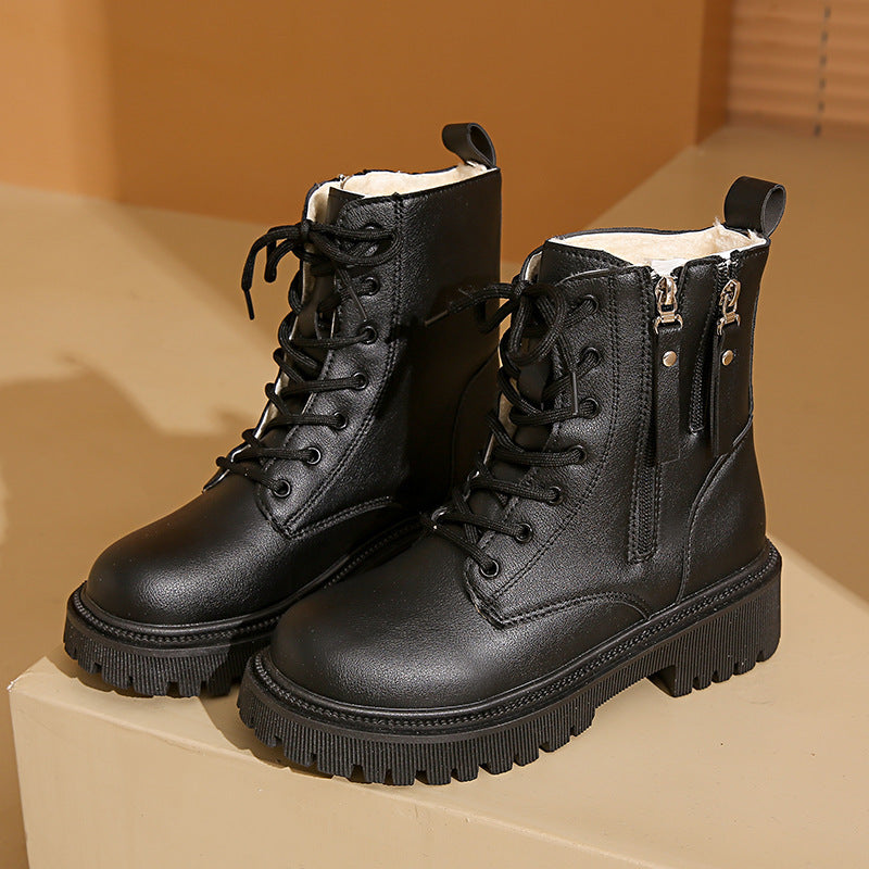 Botas de combate con tirolesa de las mujeres en blanco o negro