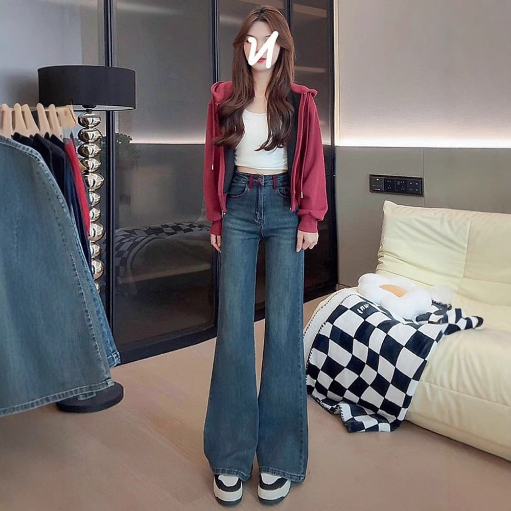 Jean évasé à la taille haute avec design élégant