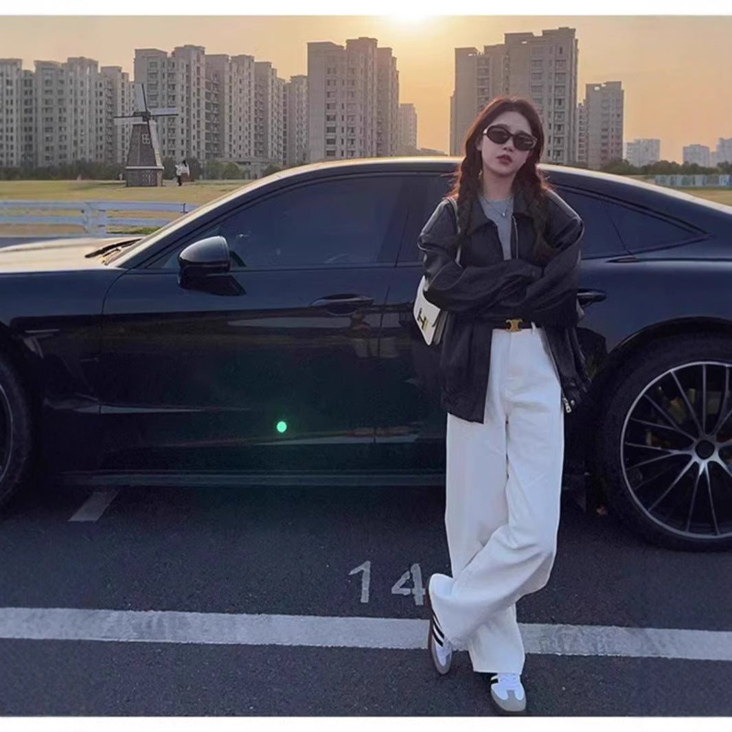 Crisp White Wide-Leg Jeans with Relaxed Feminine Appeal-Theone Apparel