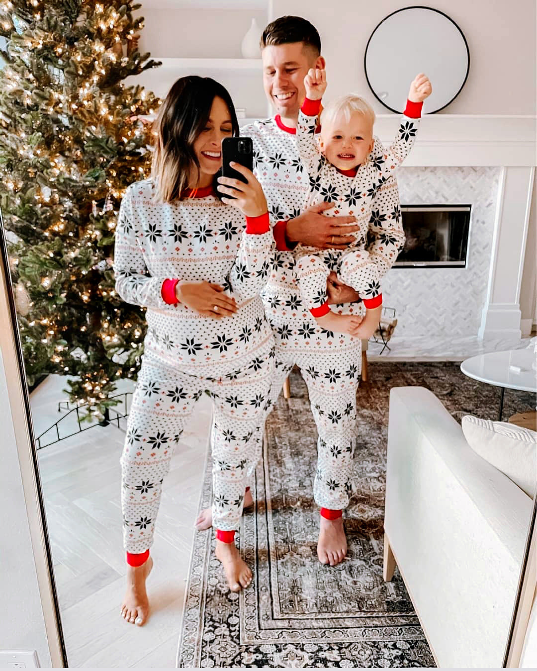 Men's Black White and Red Snowflake Pattern Two Piece Pajama Set-Theone Apparel