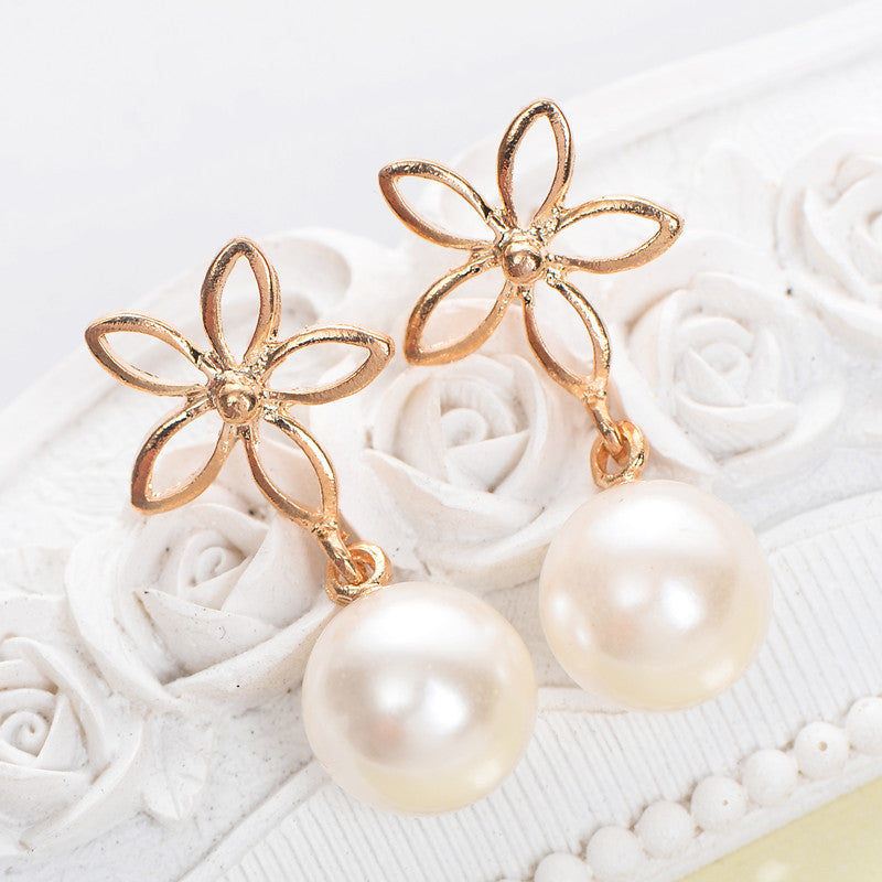 Golden Flower and Faux Pearl