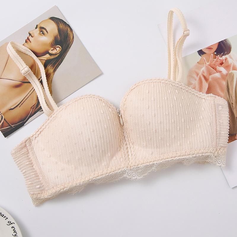 Baciami stasera reggiseno in pizzo e biancheria intima