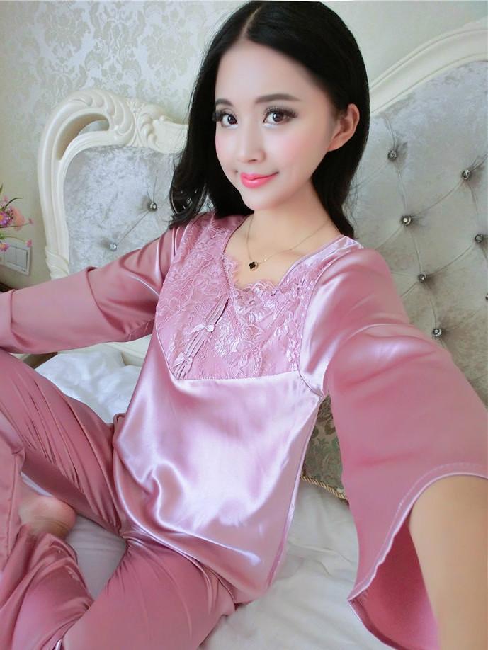 Flower Lace Satin Pajamas Set