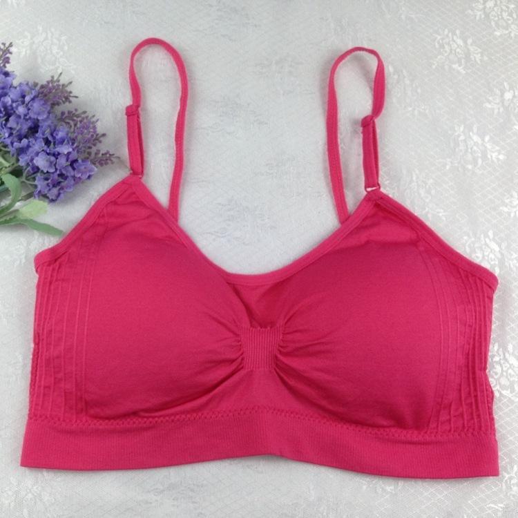 Bralette ligero con copa contorneada