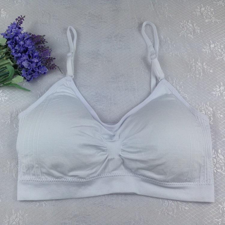 Bralette ligero con copa contorneada